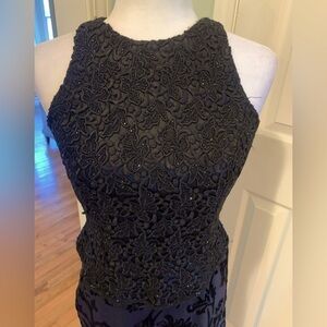 Carmen Marc Valvo black sleeveless top, size 4P